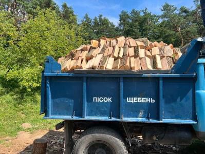 Дрова порода бук граб дуб також береза осика