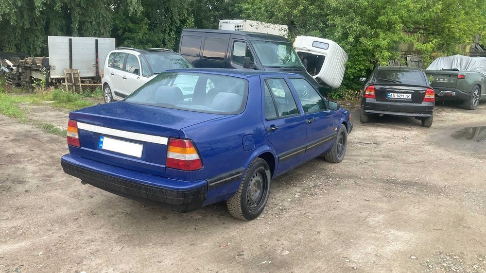 9000 Saab 9000 .