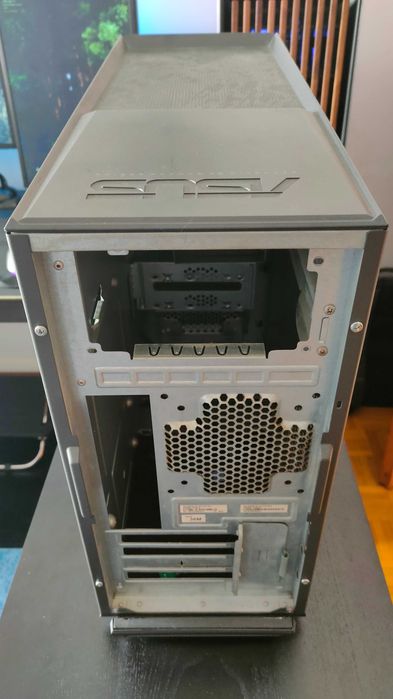 Caixa ASUS ROG CG848064172193717634123