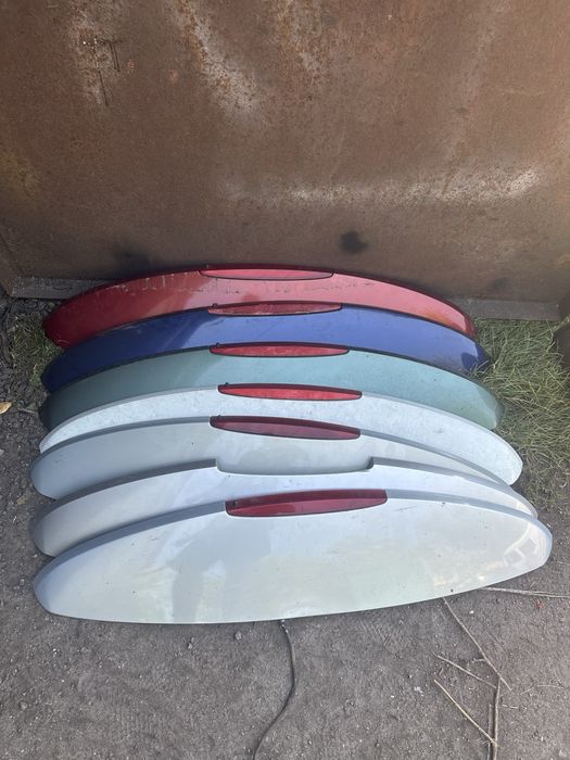 Спойлер кришки багажника Рено Меган 2