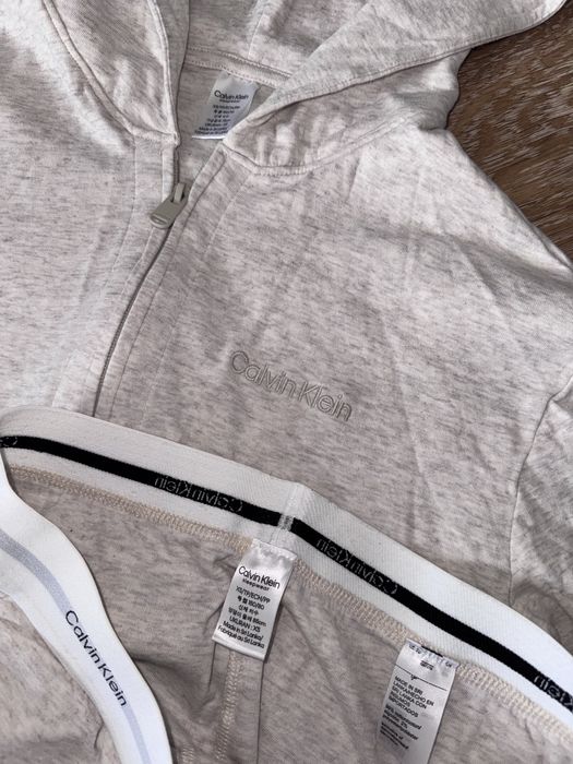 Оригінальний жіночий костюм Calvin Klein