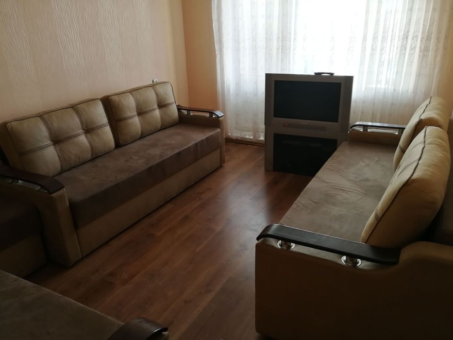 Квартира подобово. Двокімнатна. Є різні.