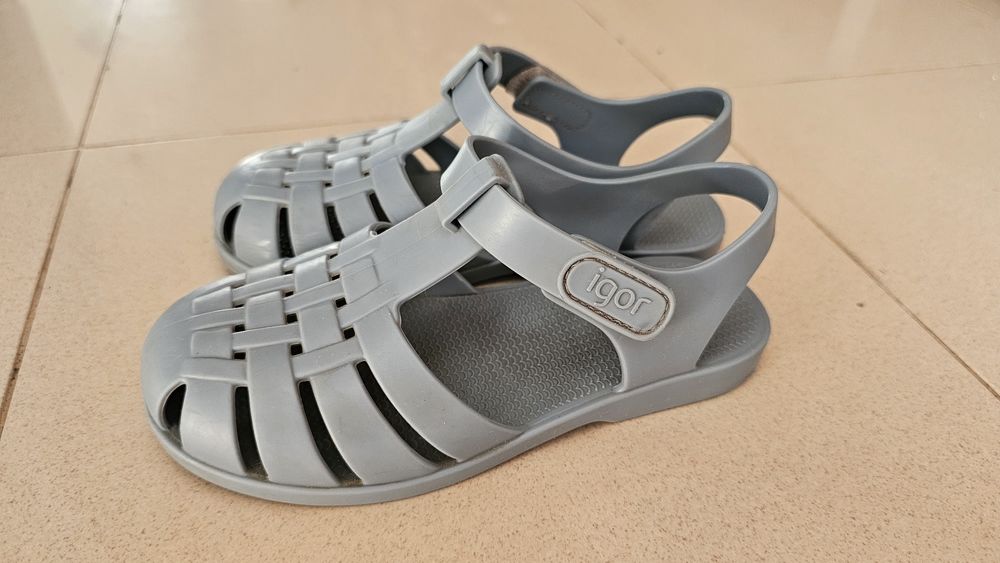 Sandálias Igor (28)