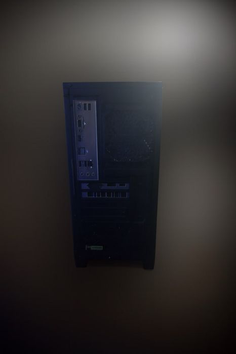 Продам гарного ПК 2022 року i5 10400F, Nvidia GeForce GTX 1650, ОЗП 16