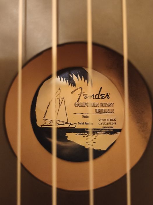 Ukulele Soprano Fender Venice Black