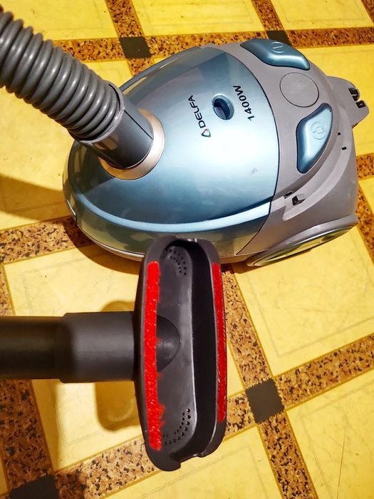 Пылесос Delfa DJC-607. 1400w