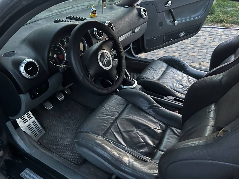 Продам AUDI  TT  1999