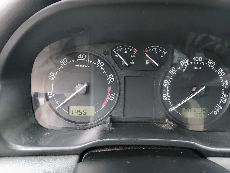 Skoda Octavia 1.6 gasolina