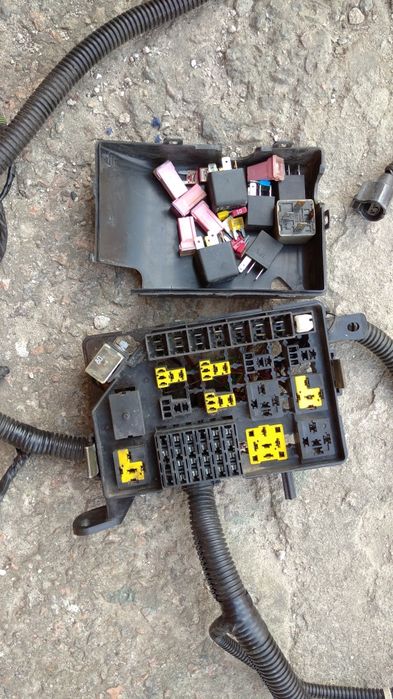 Блок реле запобіжників (предохранителей) Сенс Ланос: 2 200 грн ...