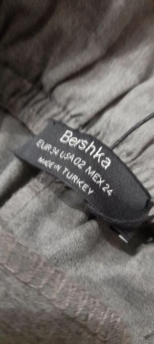 Nowe z metką Joggery/cygaretki rozmiar 34/firmy Barshka