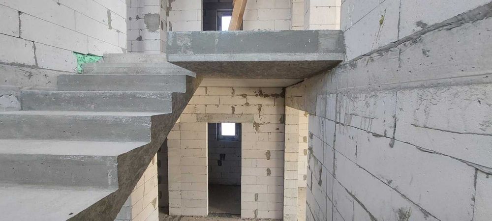 Нові Петрівці, сучасний будинок  134 кв.м