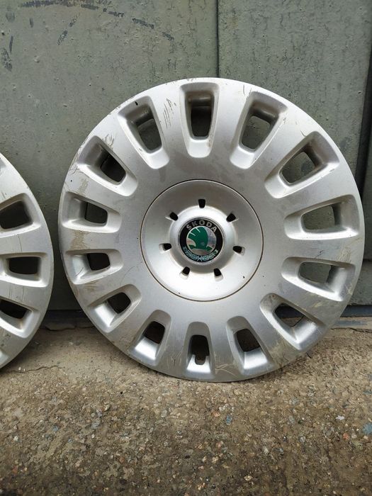 Оригинальные Колпаки Skoda R16 3U0601147C MHB