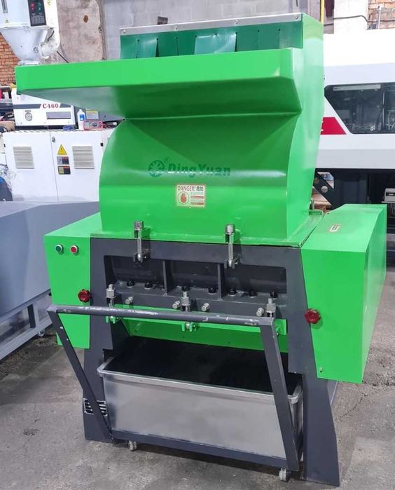 Дробилки для пластмаси.