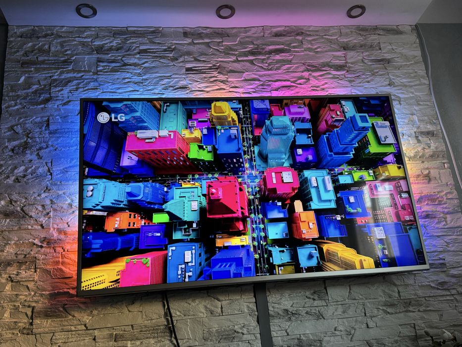 Tv Philips 58”   PUS7855  4K  z Ambilight x 3 stronny