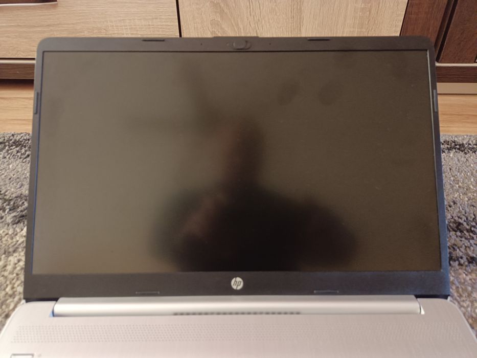 Laptop HP - 15"/12gb-ram/256gb/Win11/AMD silver/bat-5h