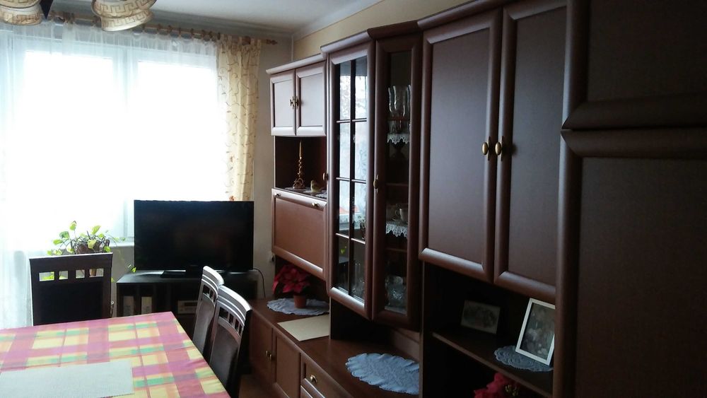 Na sprzedaż mieszkanie dwupokojowe o powierzchni 46 m² znajdujące się w Rzepinie przy Alei Wolności.