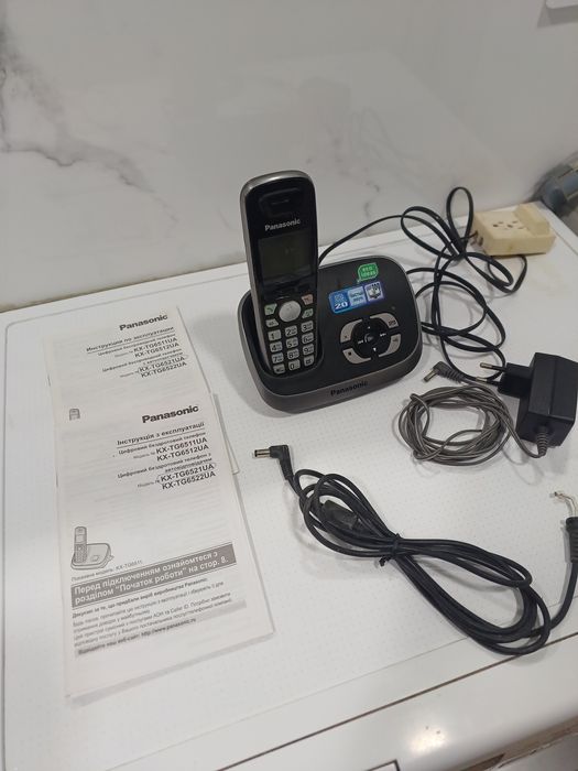 Радіотелефон Panasonic KX-TG6521UA
