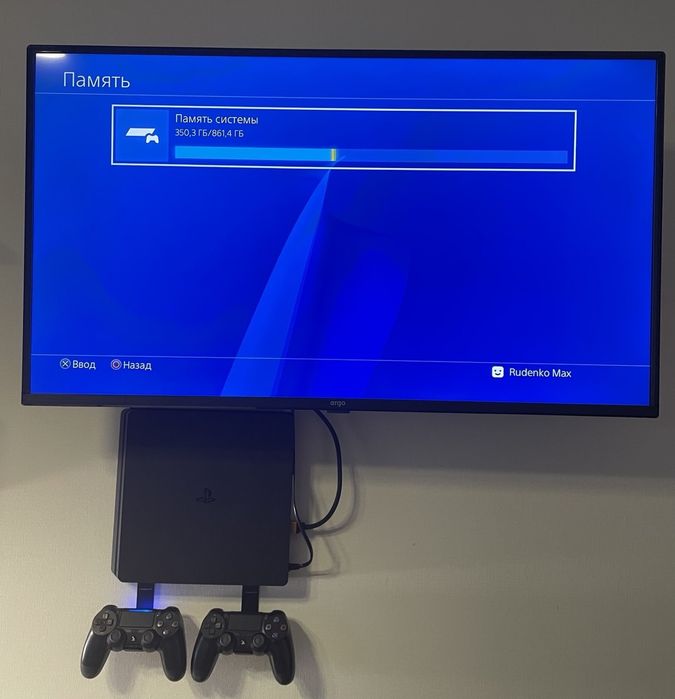 Sony PlayStation4 Slim 1TB б/в + підвіска для пс і гра Sonic Racing