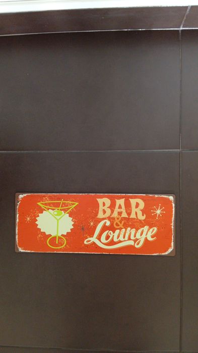 Placas decorativas em metal