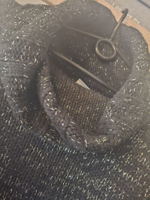 Sweter damski czarny