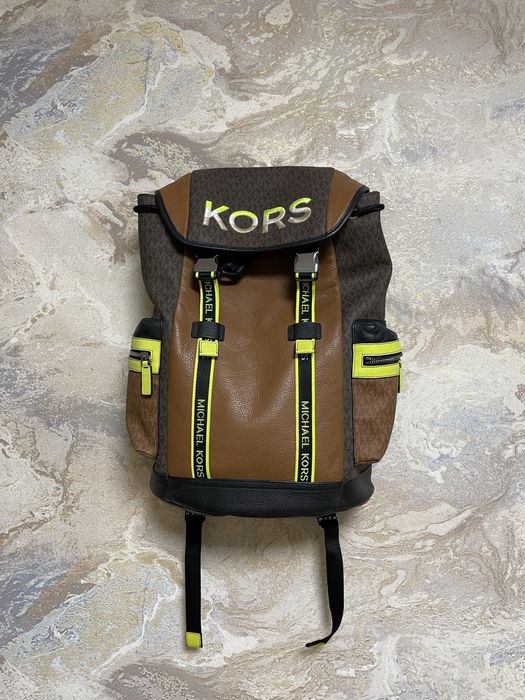 Рюкзак Michael Kors Cooper Two Tone Logo and Leather Backpack