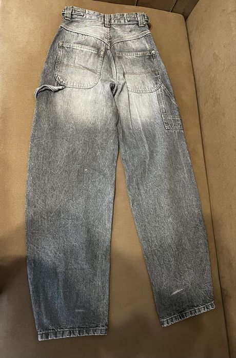 Джинси-скейтери Bershka