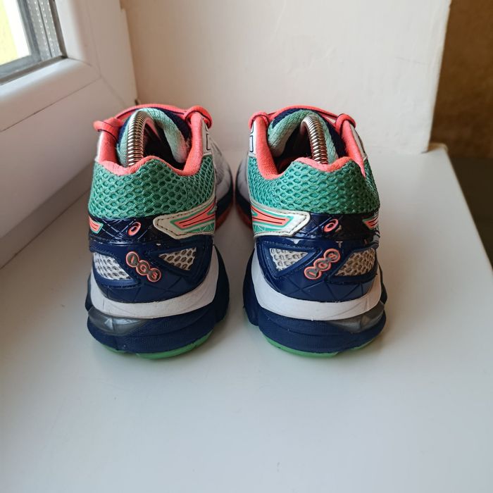 Кросівки ASICS GT 2000 р.37.5.Оригінал