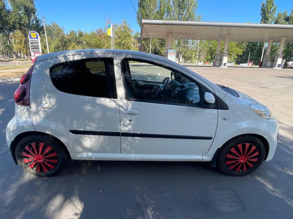 Продам машину в гарному стані