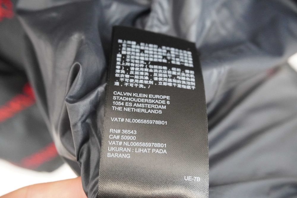 G16 zimowa długa puchowa kurtka damska Calvin Klein logowana S 36