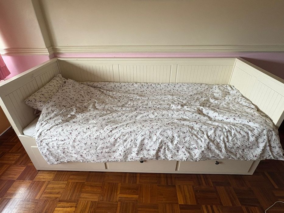 Cama Hemnes da IKEA em muito bom estado
