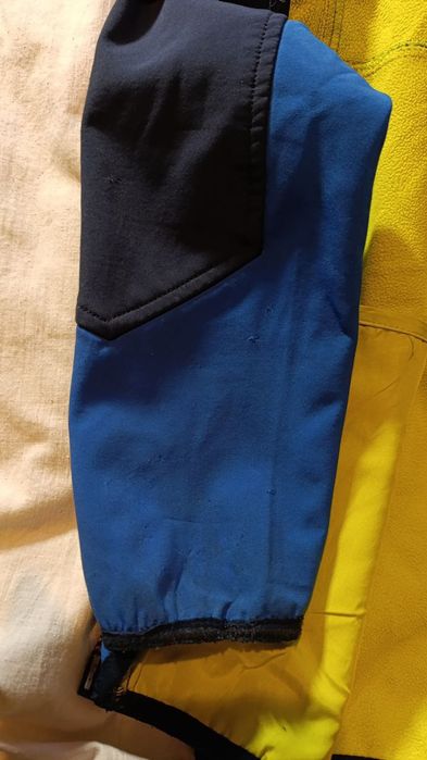 Фірмова вітрівка дитяча