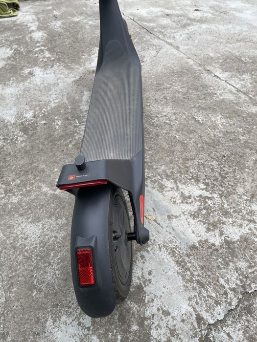 Електросамокат xiaomi