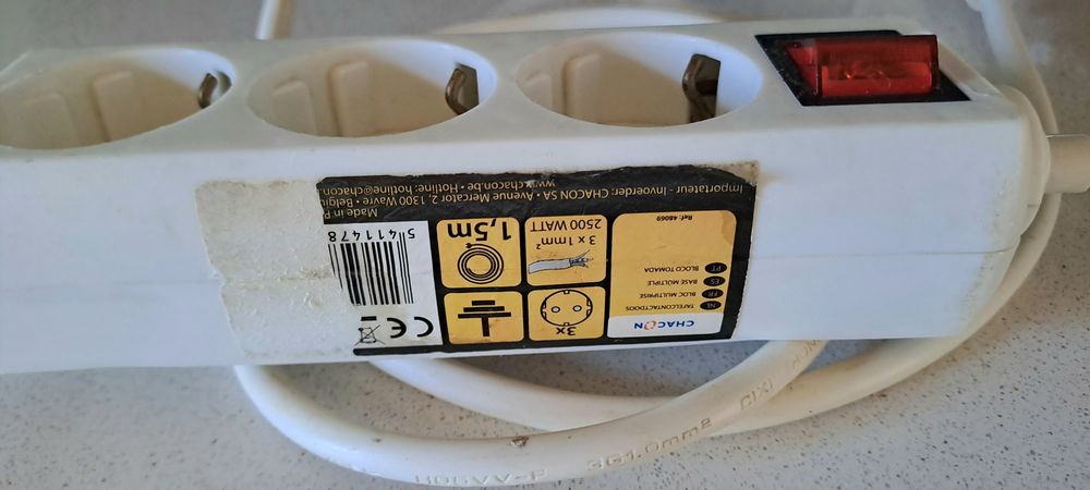 extensão elétrica com 3 tomadas  1,5mts