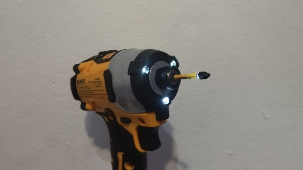 Aparafusadeira nova sem ou com a bateria 

80 sem bateria ou 
110 com