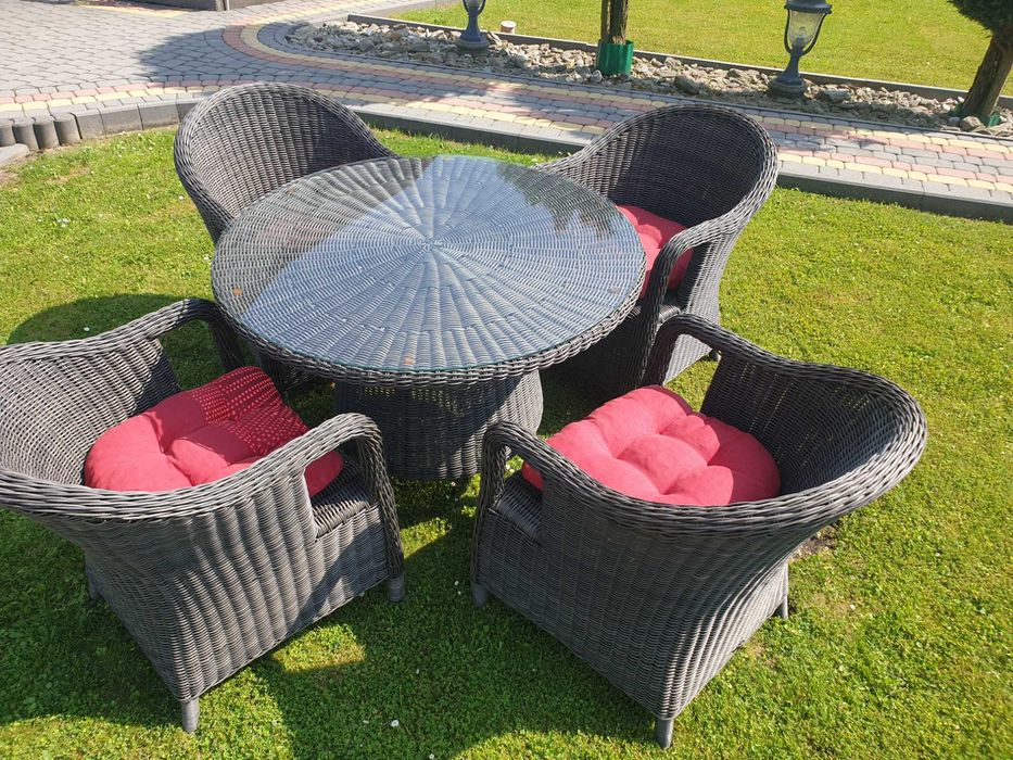 Okrągły stół + 4 fotele meble ogrodowe Intratuin