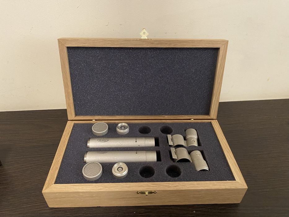 Oktava MK-012 Стерео пара мікрофонів.