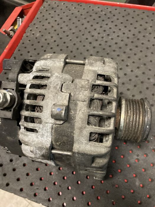 Alternador Mercedes CLA 180