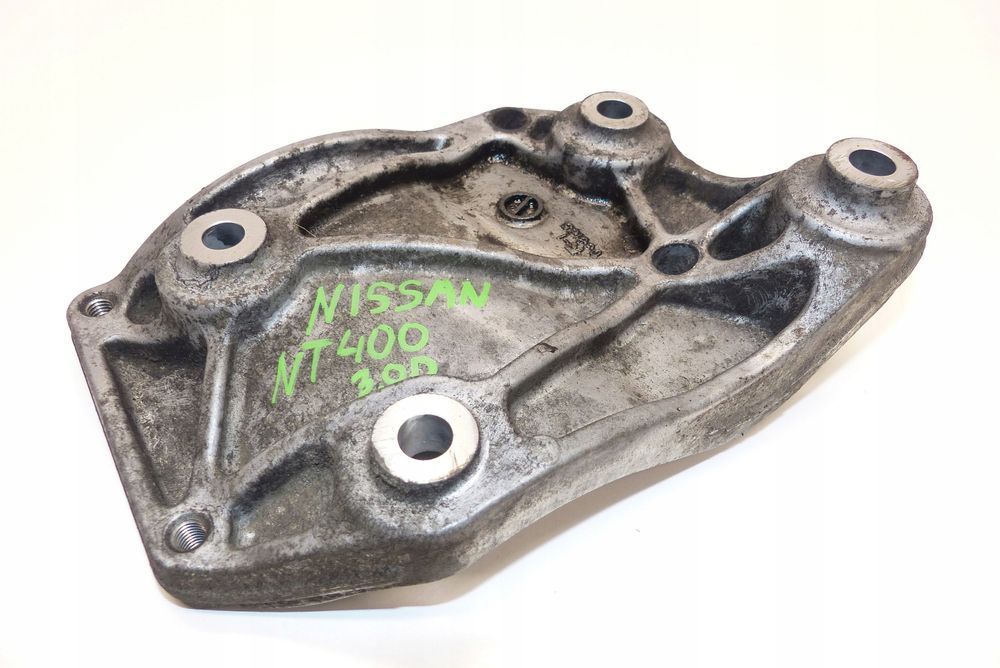 Łapa / wspornik silnika NISSAN NT400 Cabstar ZD30 3.0 DCI Euro6