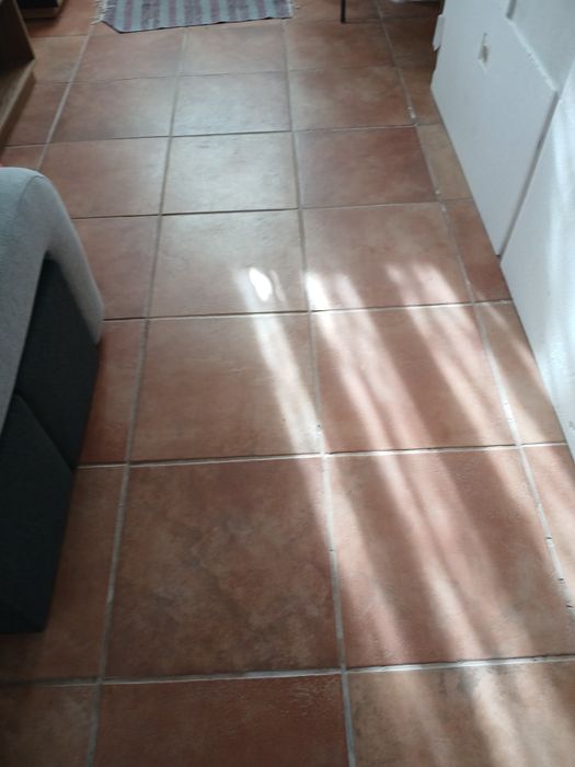 Pavimento cerâmico terracota 45×45.