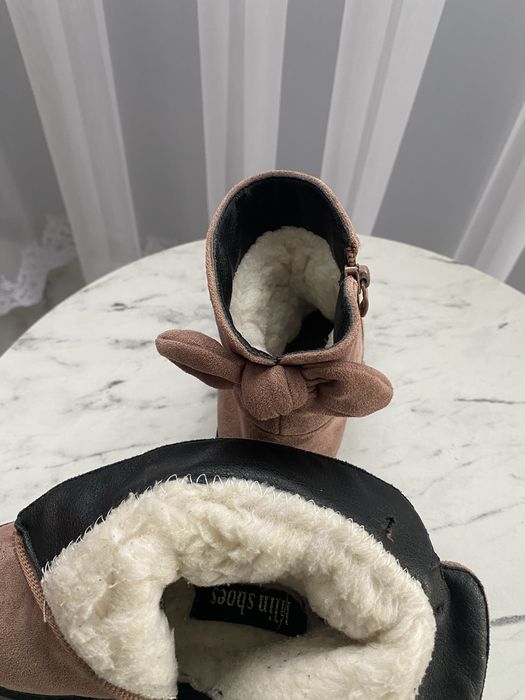 Сапожки для дівчинки