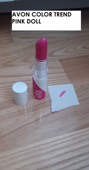 Szminki różne! Avon Yves Rocher