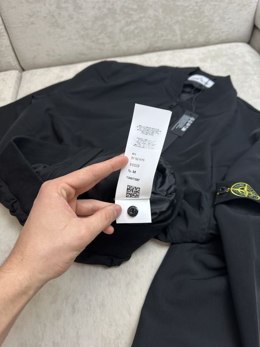Чорний нейлоновий бомбер  Stone Island | Аунтефік ОЛХ ДОСТАВКОЮ!