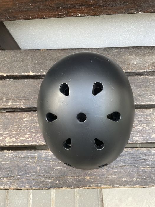 Vendo capacete para desportos radicais