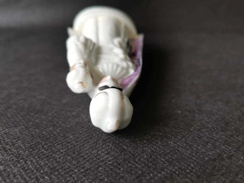 Stara przedwojenna figurka Matka Boska z Dzieciątkiem porcelana Śląska
