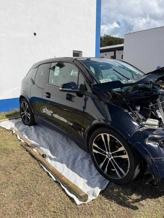 BMW I3s | acidentado | bateria a 100%