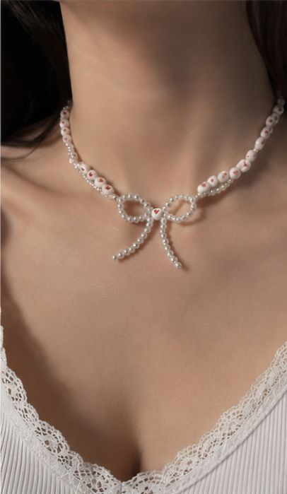 Perłowy choker z serduszkami i kokardką  handmade