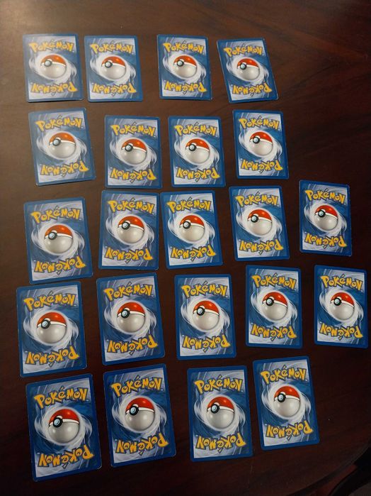 Lote de 22 Cartas Pokémon, Energia e Treinador, português e inglês