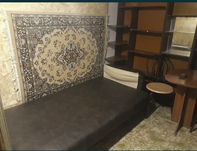 Квартира в центрі з підселенням !