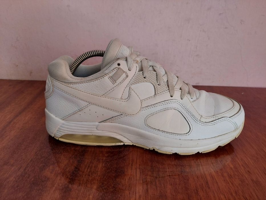 Кроси nike air max strong оригінал 

оригінал 

Розмір по бірці :
US 9