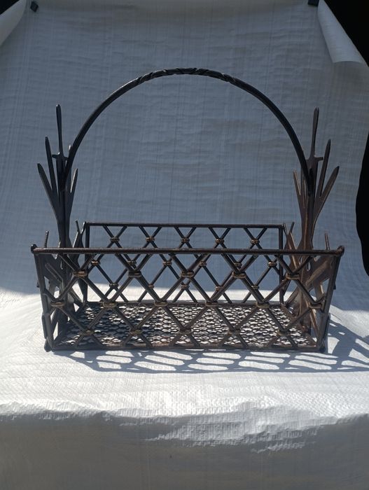 Дровница из металла